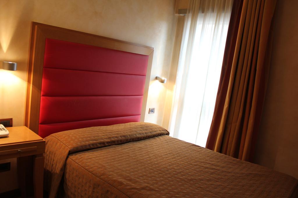 Hotel Castello LʼAquila المظهر الخارجي الصورة